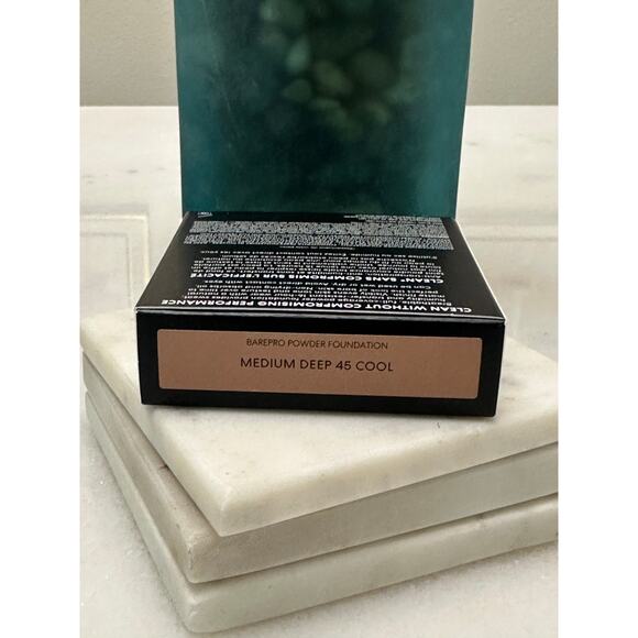 BareMinerals BAREPRO 16 HR Skin Perfecting Powder Foundation Medium Deep 45 Cool - Picture 3 of 6